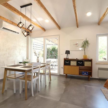 Holiday House "Laurus Garden" With Private Parking Μεντουλίν Εξωτερικό φωτογραφία