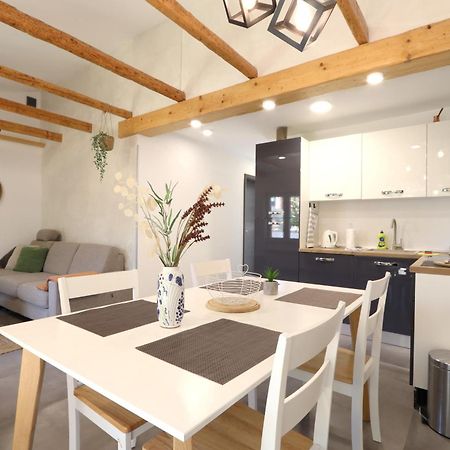 Holiday House "Laurus Garden" With Private Parking Μεντουλίν Εξωτερικό φωτογραφία