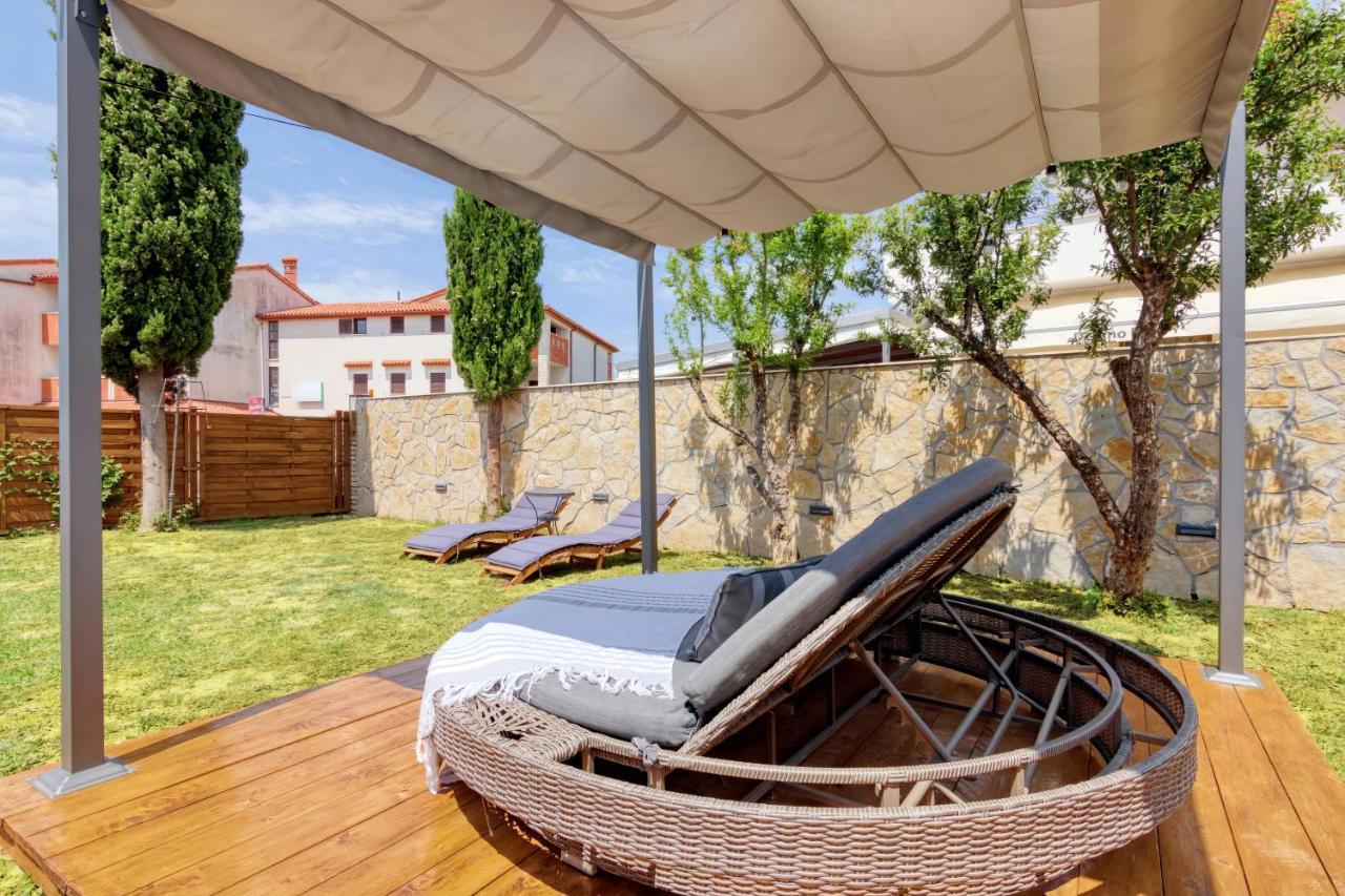 Holiday House "Laurus Garden" With Private Parking Μεντουλίν Εξωτερικό φωτογραφία