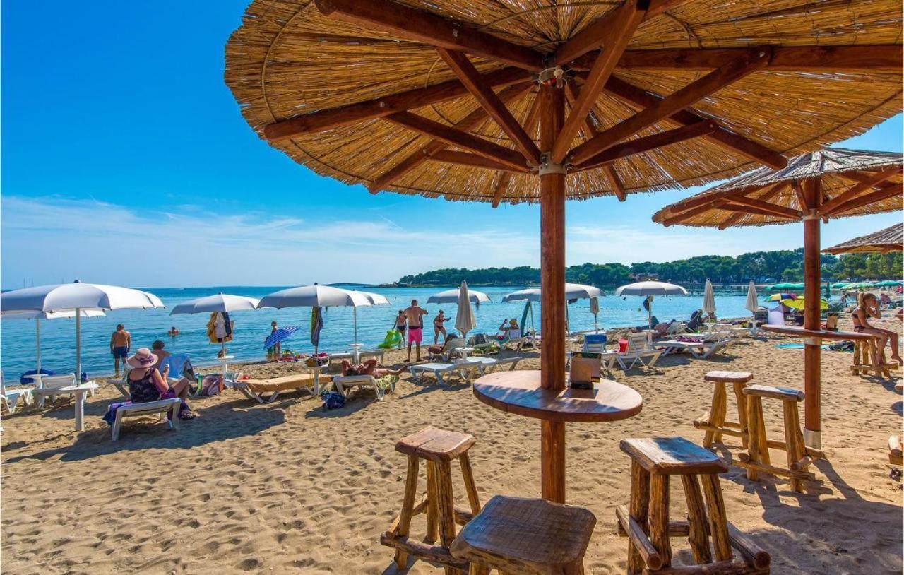 Holiday House "Laurus Garden" With Private Parking Μεντουλίν Εξωτερικό φωτογραφία
