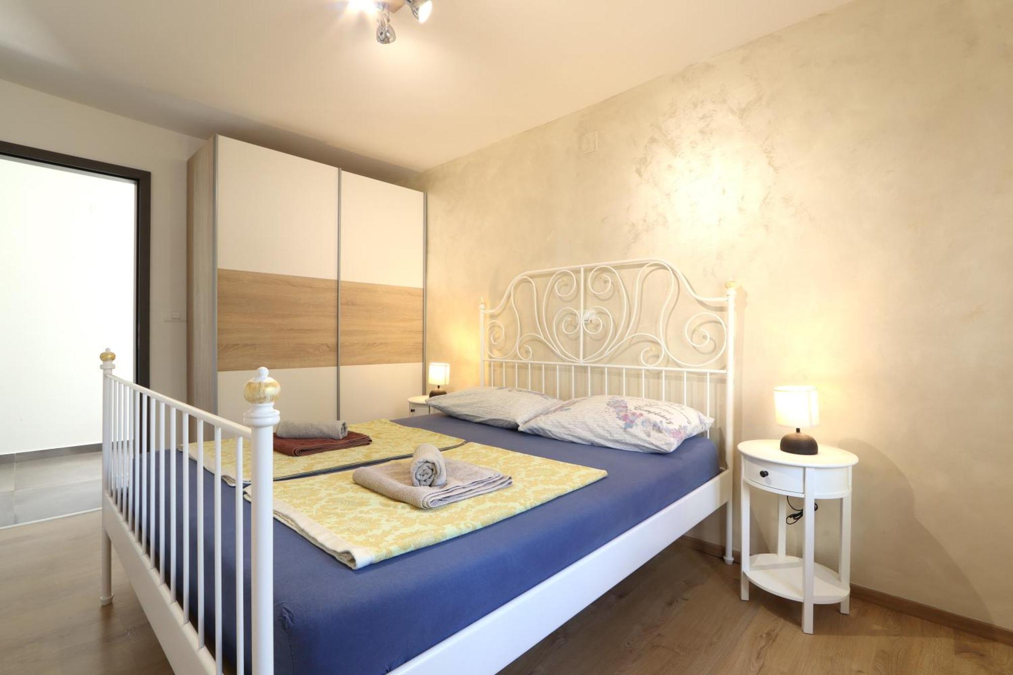 Holiday House "Laurus Garden" With Private Parking Μεντουλίν Εξωτερικό φωτογραφία